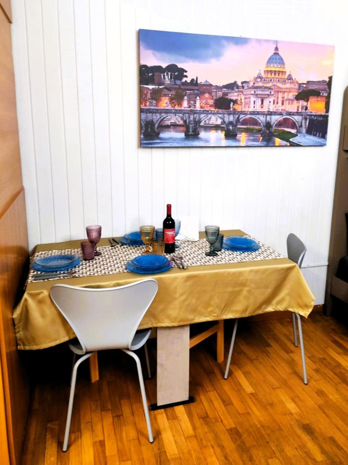 Vatican Heart Leone - Terrace * Roma